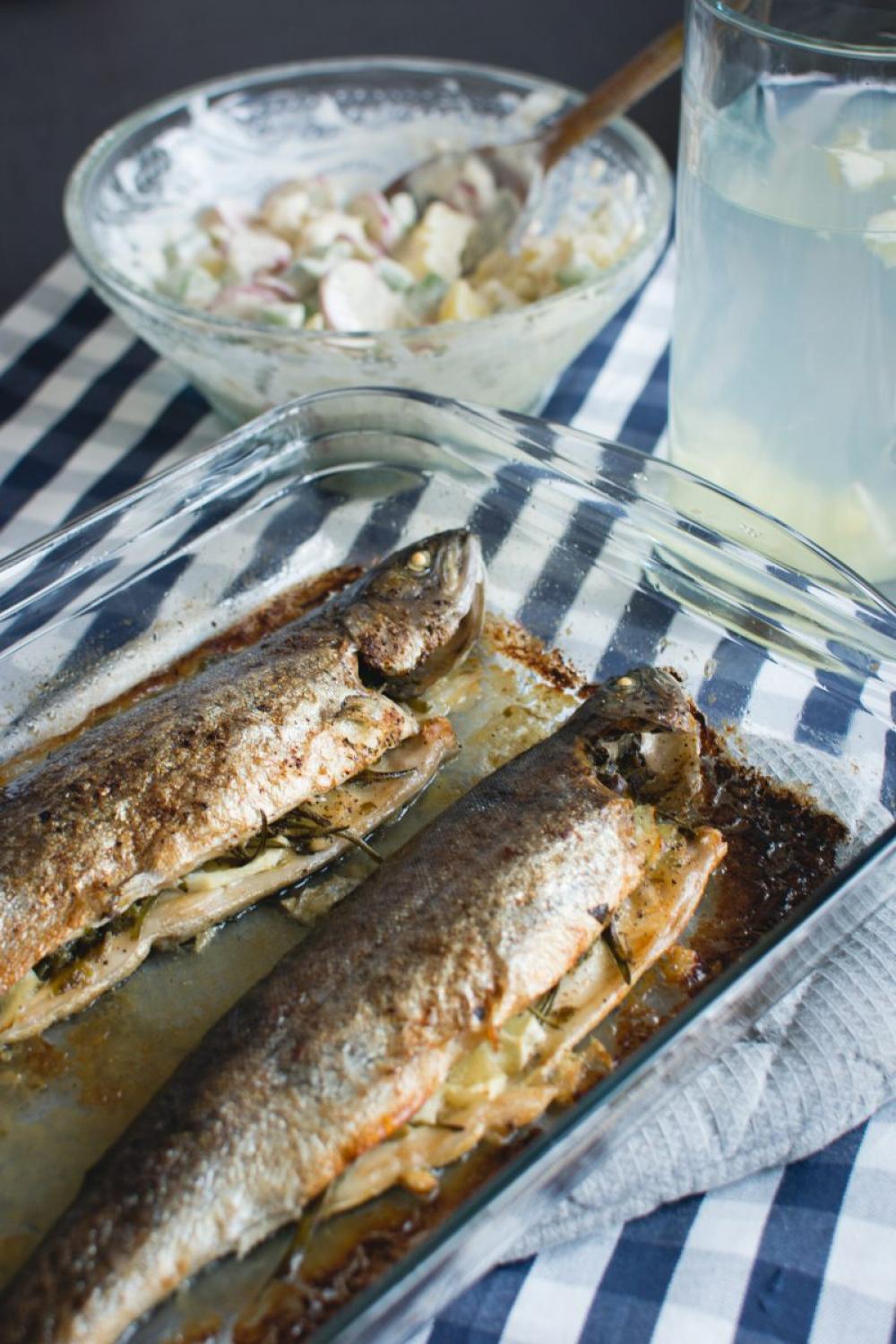 Baked fish with potato salad Baked fish with potato salad