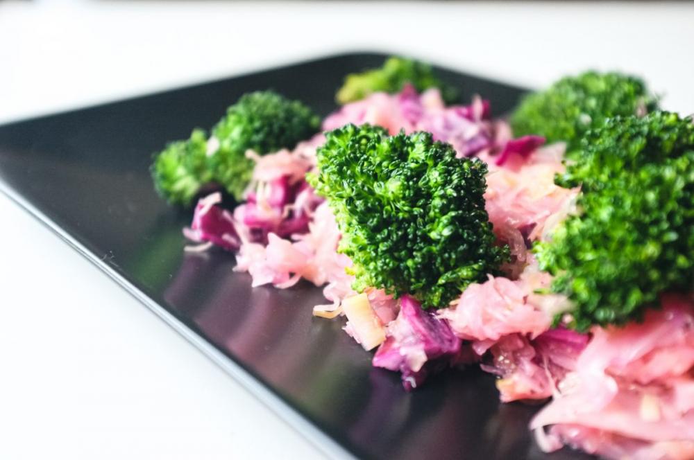 Broccoli with red cabbage Broccoli with red cabbage