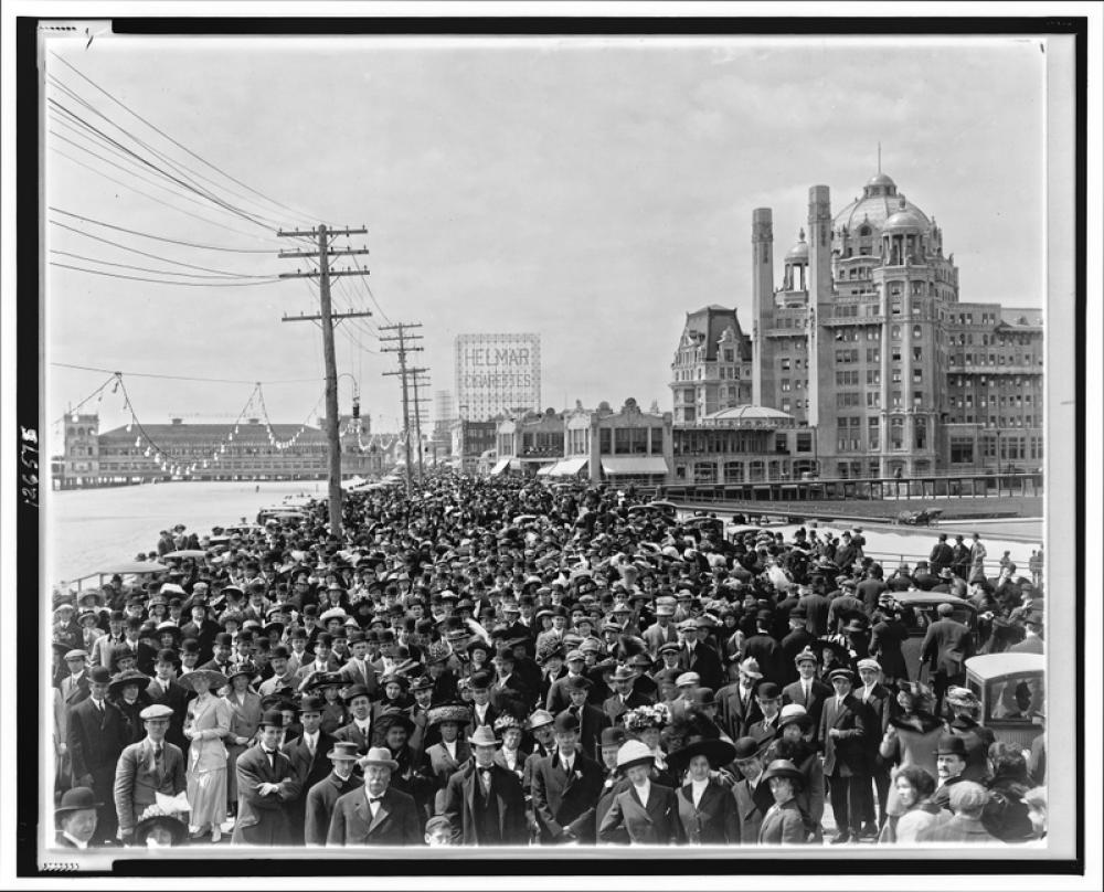 Atlantic City Boardwalk crowd in front of Blenheim hotel in New Jersey 1911 free photo Atlantic City Boardwalk crowd in front of Blenheim hotel in New Jersey 1911 free photo