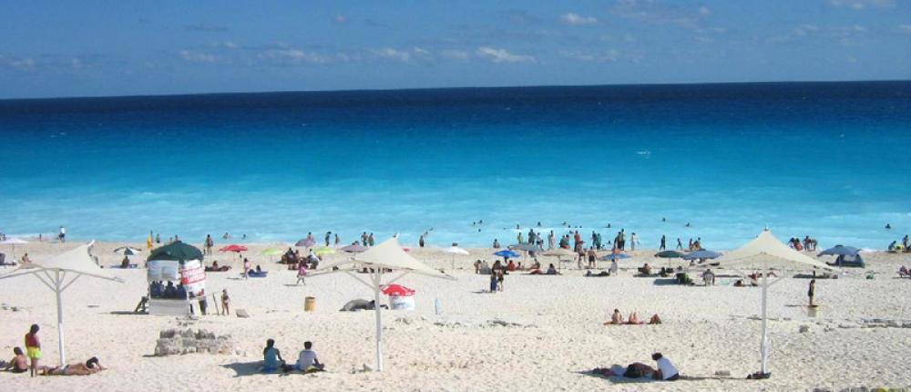 El Mirador beach in Cancun Quintana Roo, Mexico free photo El Mirador beach in Cancun Quintana Roo, Mexico free photo
