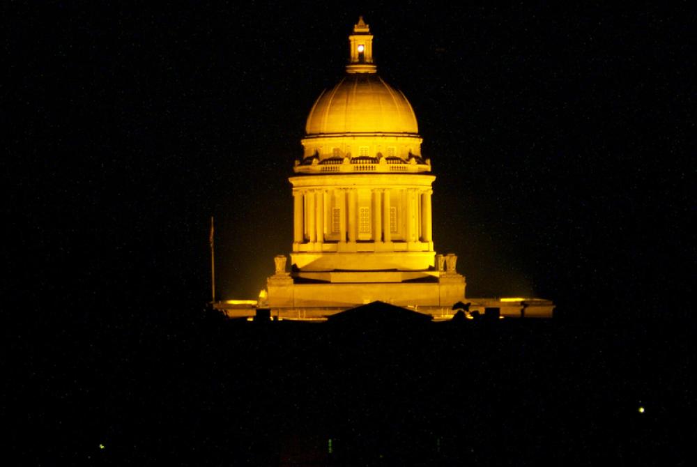 Kentucky State Capital at Night in Frankfort free photo Kentucky State Capital at Night in Frankfort free photo