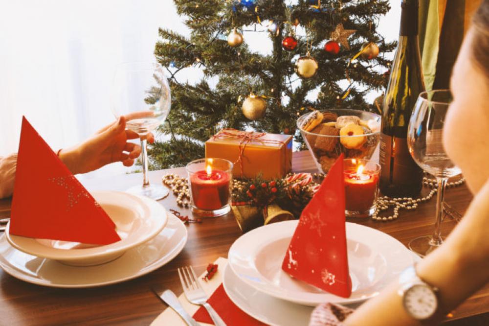 Christmas Family Dinner Table Concept Christmas Family Dinner Table Concept