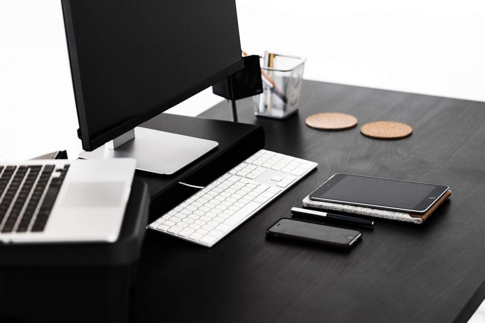 Black Modern Minimalistic Desk Black Modern Minimalistic Desk