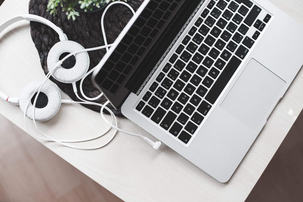 Music Multimedia Laptop Setup with Headphones Music Multimedia Laptop Setup with Headphones