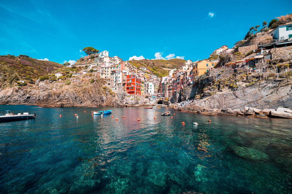 Riomaggiore, Cinque Terre, Italy Riomaggiore, Cinque Terre, Italy