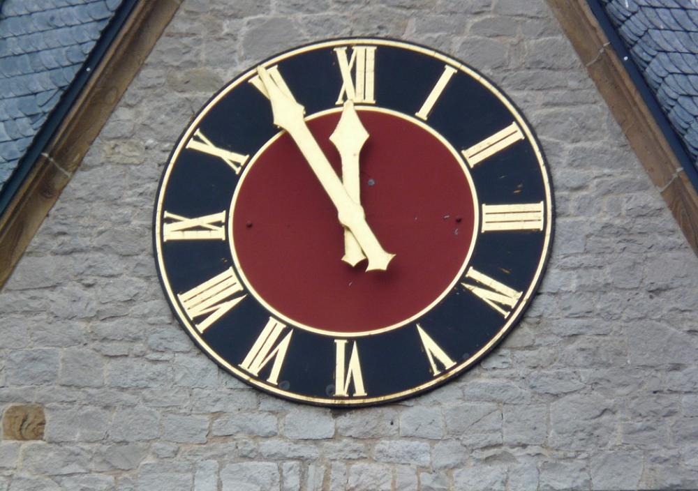 5 Vor 12 Time Of Countdown Clock Church Clock 5 Vor 12 Time Of Countdown Clock Church Clock