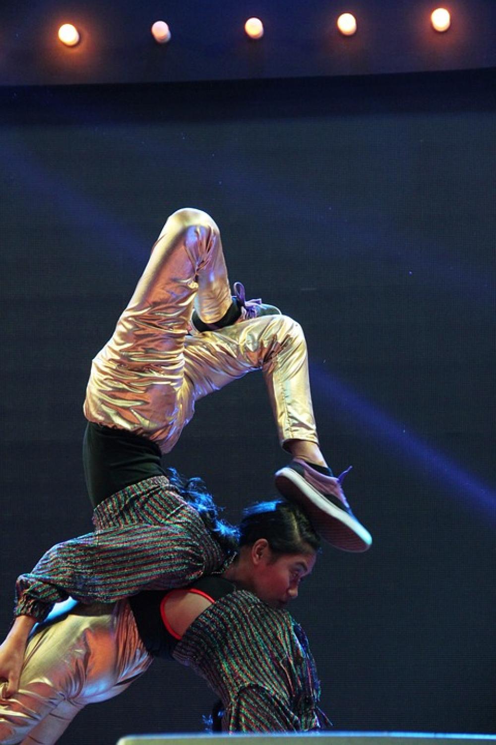 Acrobat Performer Dancer Theatre Girl Theater Acrobat Performer Dancer Theatre Girl Theater