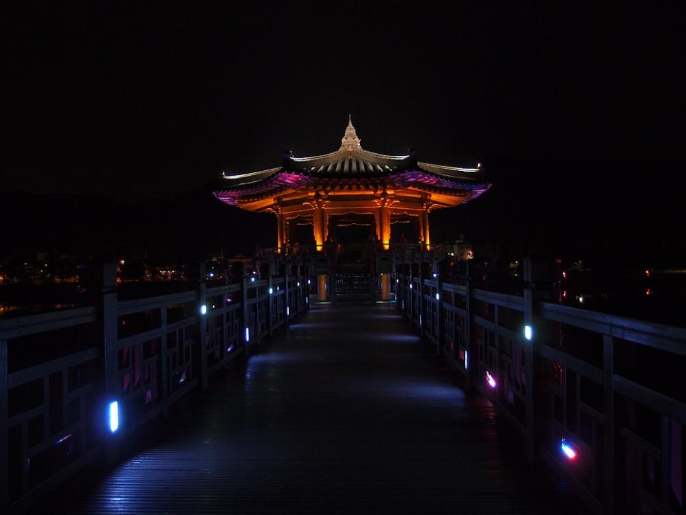 Anton Major Bridge Night View Anton Major Bridge Night View