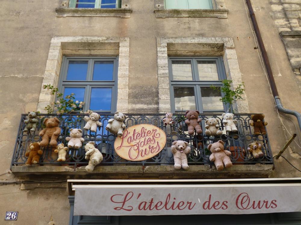 Balcony Bear Window Balcony Bear Window