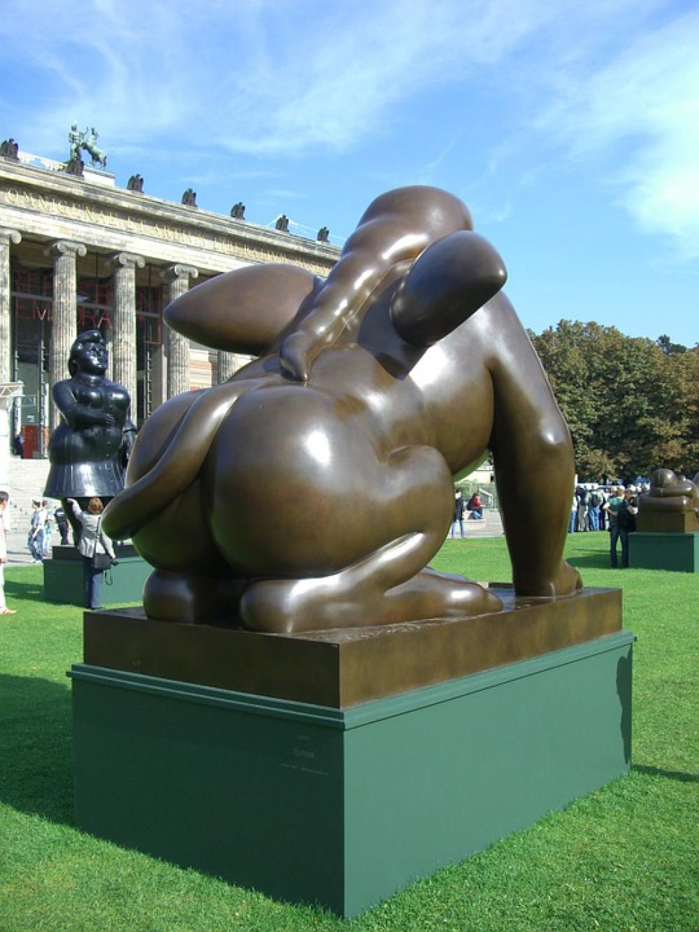 Botero In Berlin Bronze Sculpture Pleasure Garden Botero In Berlin Bronze Sculpture Pleasure Garden