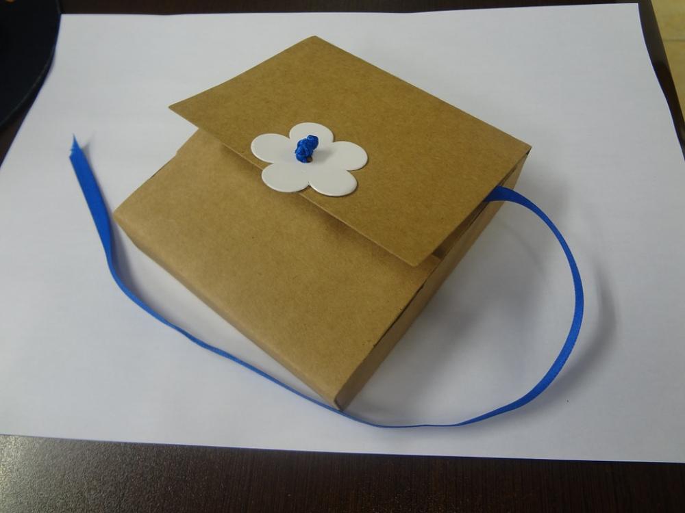 Box Cardboard White Flower Box Cardboard White Flower