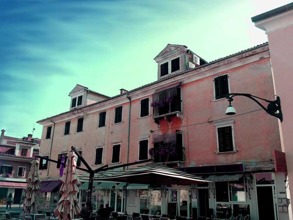 Building Piazza Downtown House Local Hard Drive Building Piazza Downtown House Local Hard Drive
