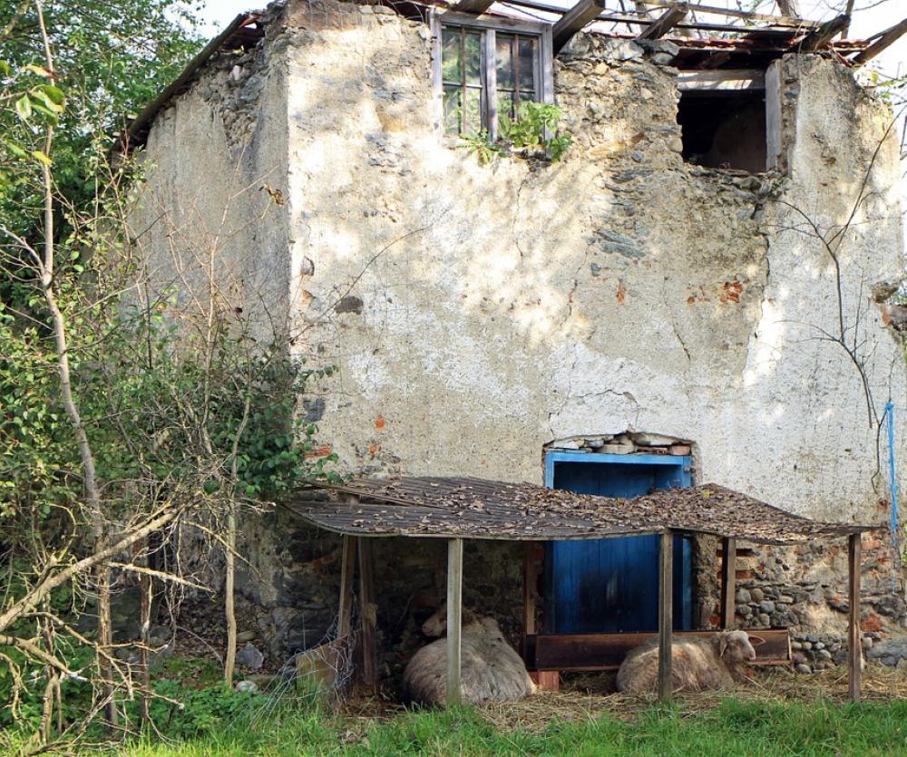 Building Old Lapsed Decay Ruin Hauswand Building Old Lapsed Decay Ruin Hauswand