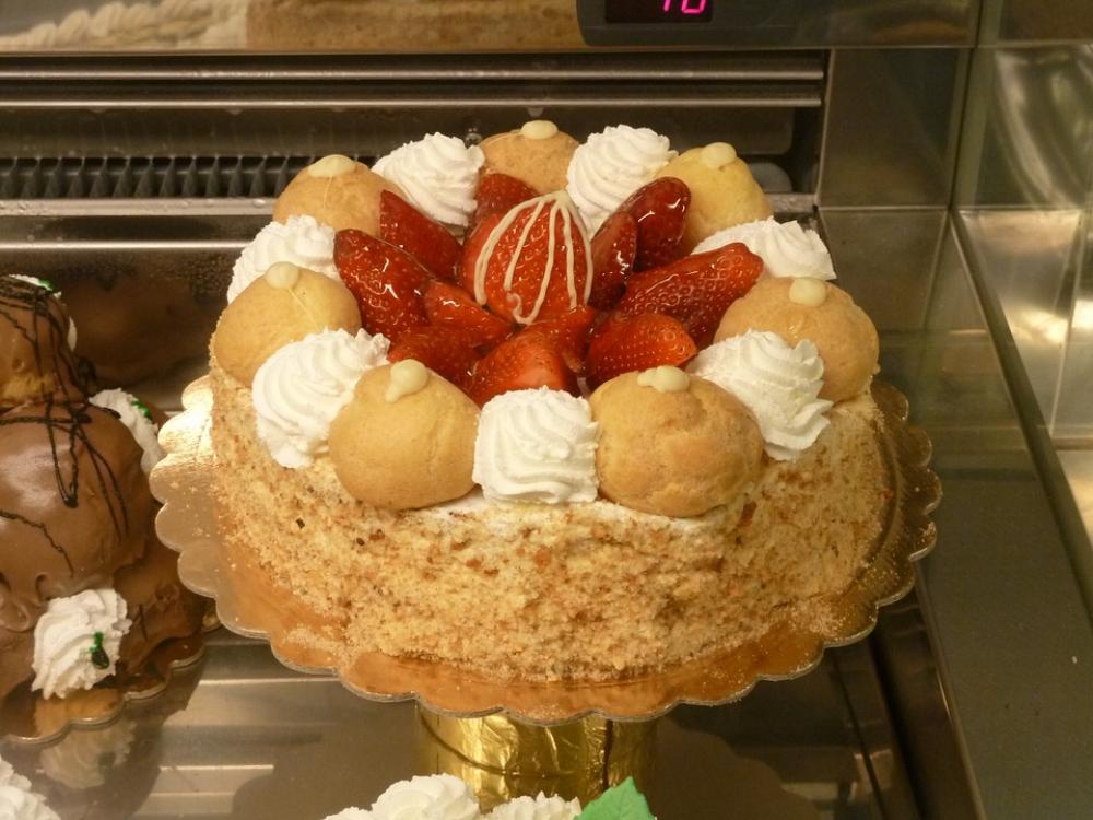 Cake Fruit Cream Puffs Cake Fruit Cream Puffs