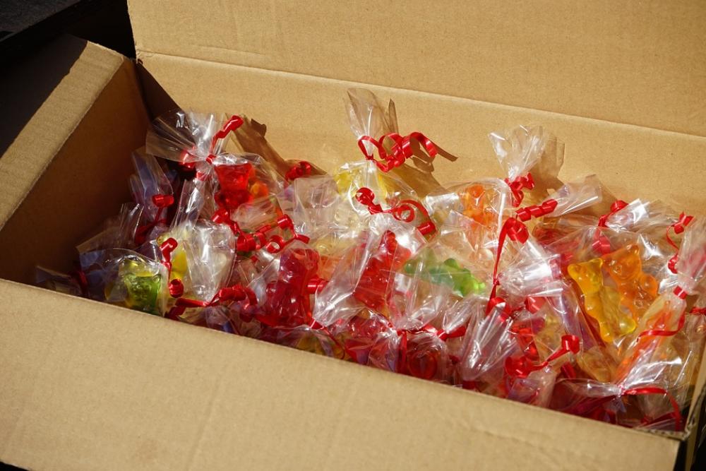 Cardboard Gummi Bears Packed Sachets Mitbringsel Cardboard Gummi Bears Packed Sachets Mitbringsel