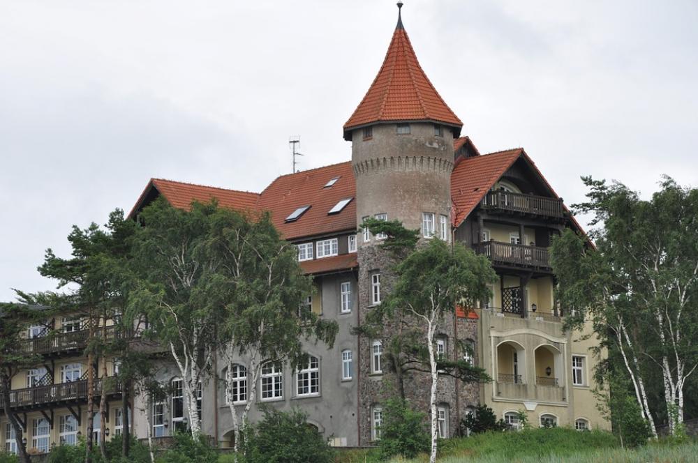 Castle The Castle On The Beach Hotel Building Castle The Castle On The Beach Hotel Building
