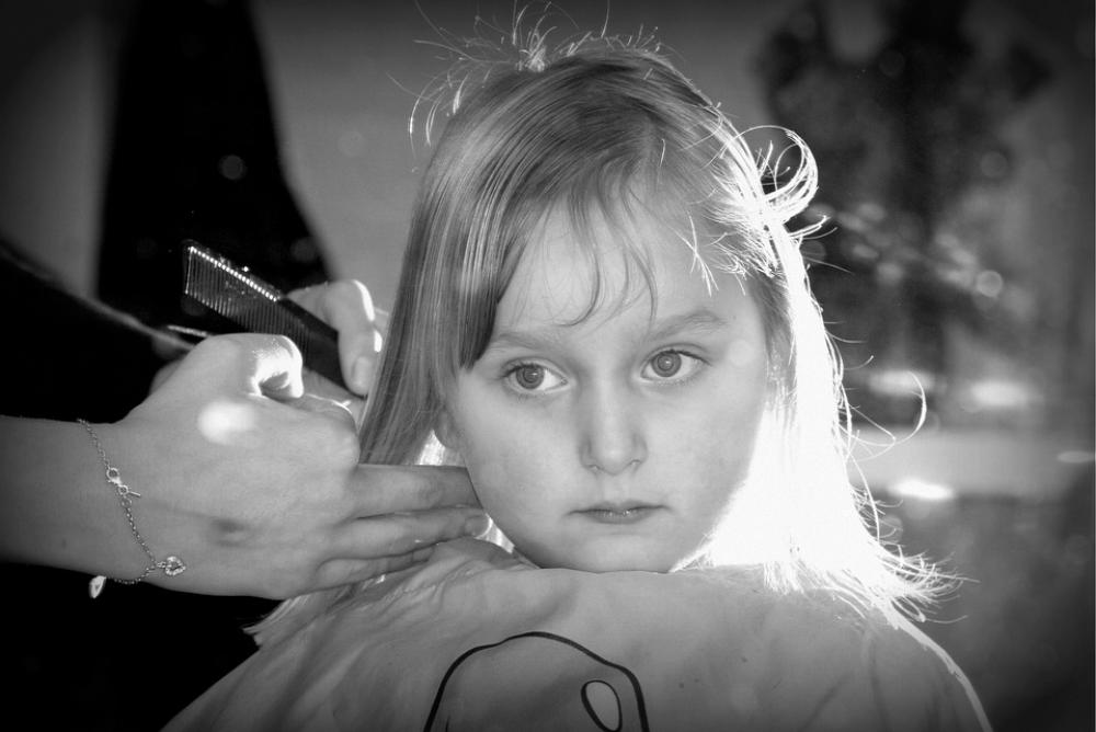 Child Barber Black White Comb Her Girl Close Up Child Barber Black White Comb Her Girl Close Up