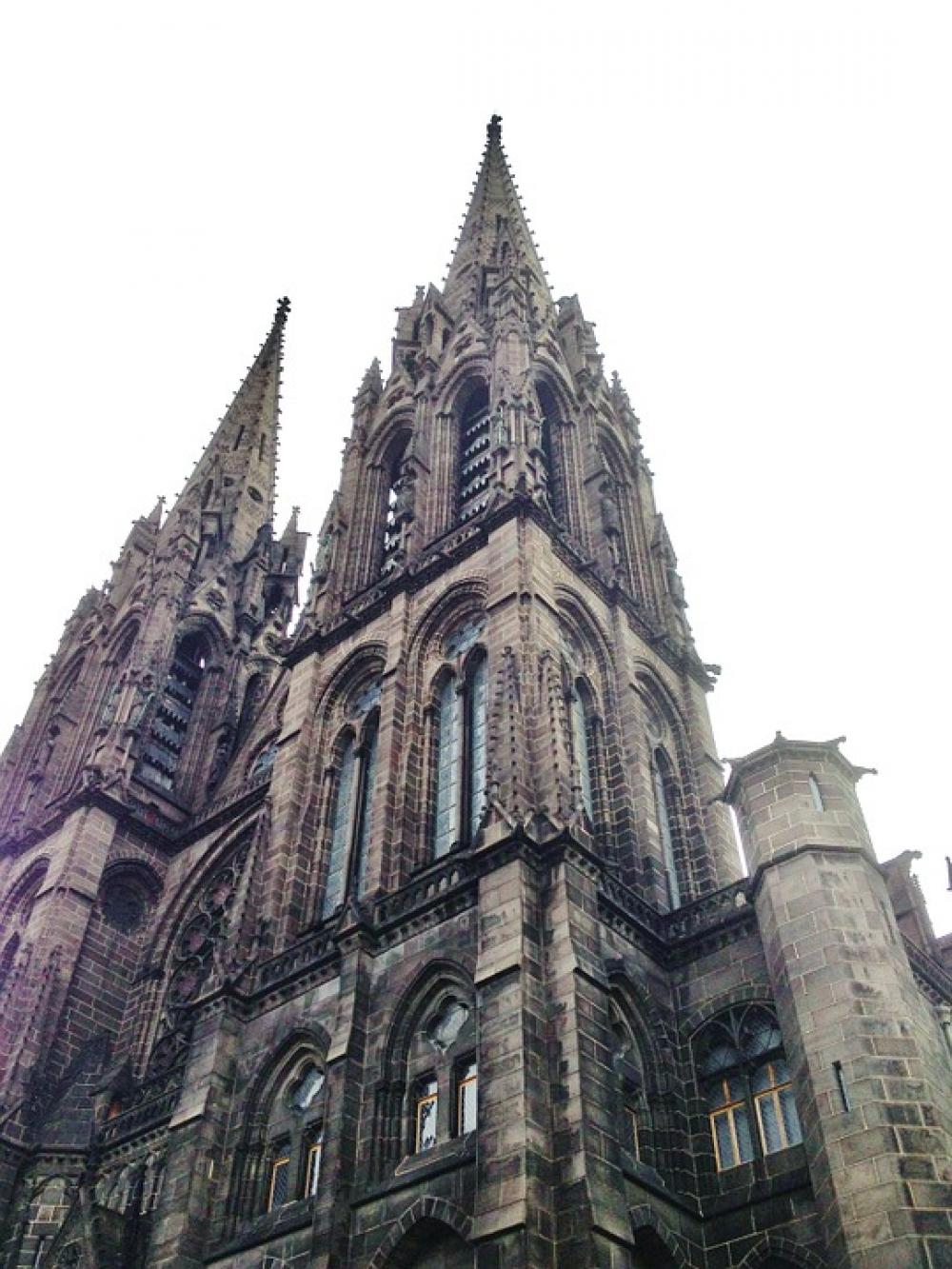 Clermont-Ferrand Cathedral Black Stones Clermont-Ferrand Cathedral Black Stones
