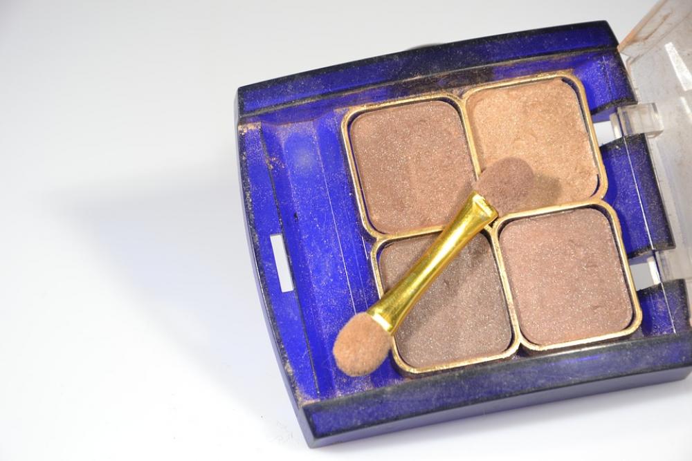 Cosmetics Beauty Product Eye Shadow Eyelids Paint Cosmetics Beauty Product Eye Shadow Eyelids Paint