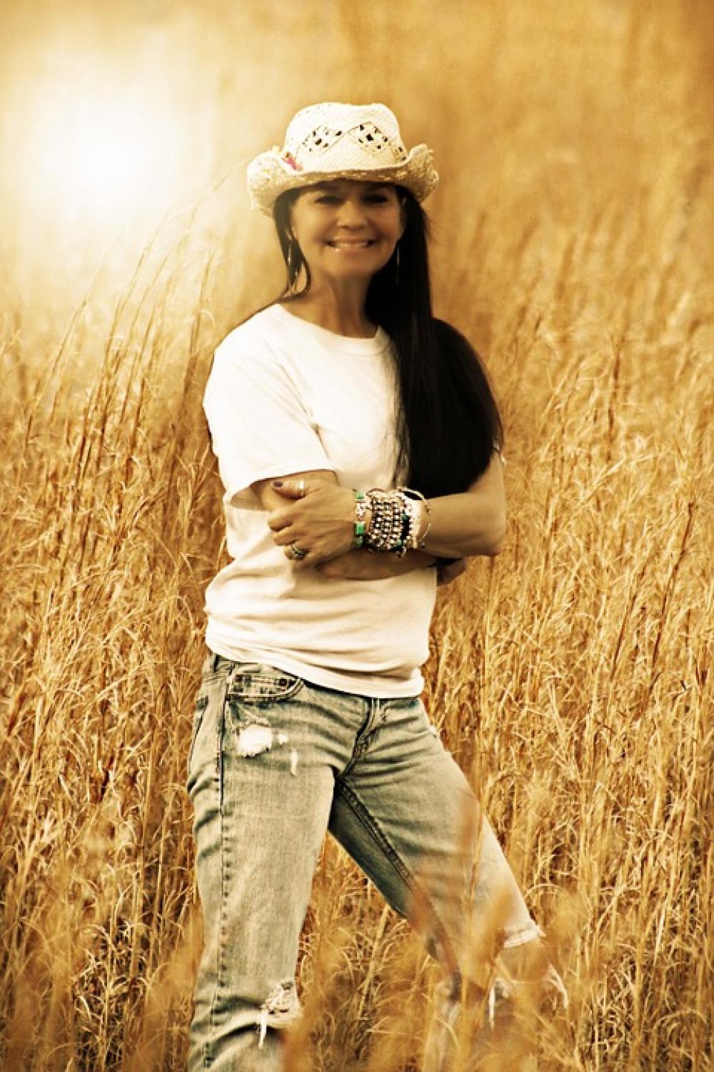 Country Girl Woman Wheat Field Field Summer Hot Country Girl Woman Wheat Field Field Summer Hot
