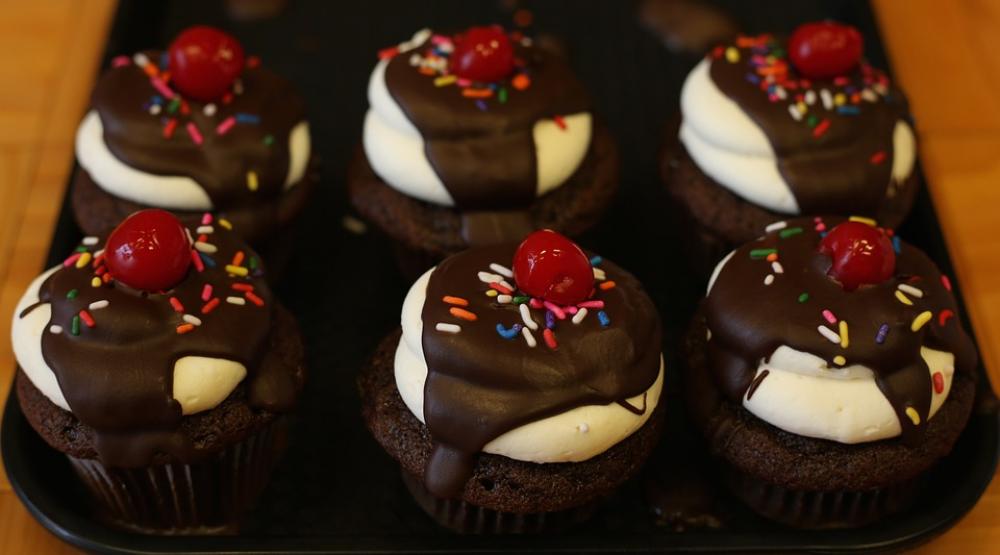 Cupcakes Sweet Candy Dessert Chocolate Sugar Food Cupcakes Sweet Candy Dessert Chocolate Sugar Food