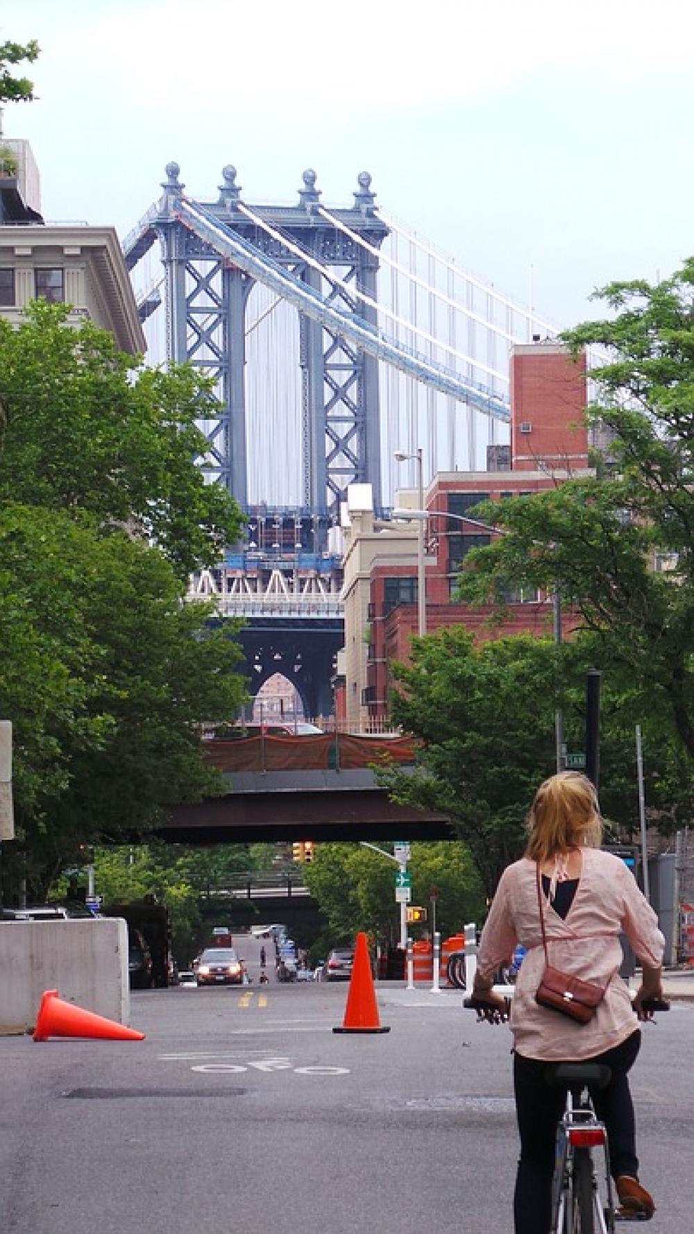 Cycling New York Brooklyn Bridge Cycling New York Brooklyn Bridge