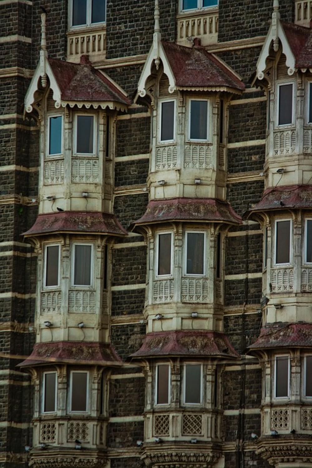 Facade India Old Building Windows Mumbai Facade India Old Building Windows Mumbai