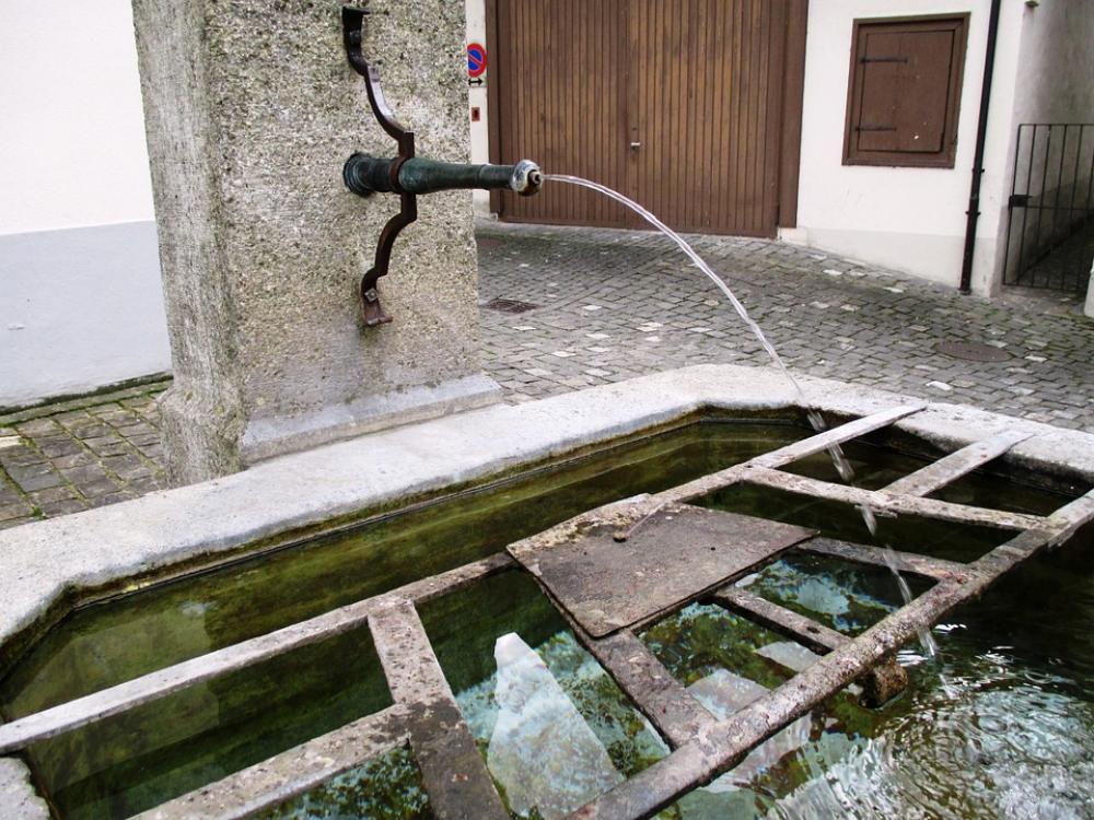 Fountain Water Jet Flow Fountain City Clear Fountain Water Jet Flow Fountain City Clear