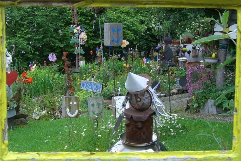 Garden View Garden Window Sculpture Figures Wood Garden View Garden Window Sculpture Figures Wood