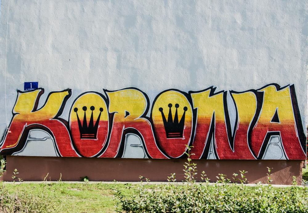 Graffiti Crown The Art Of Yellow Red Graffiti Crown The Art Of Yellow Red