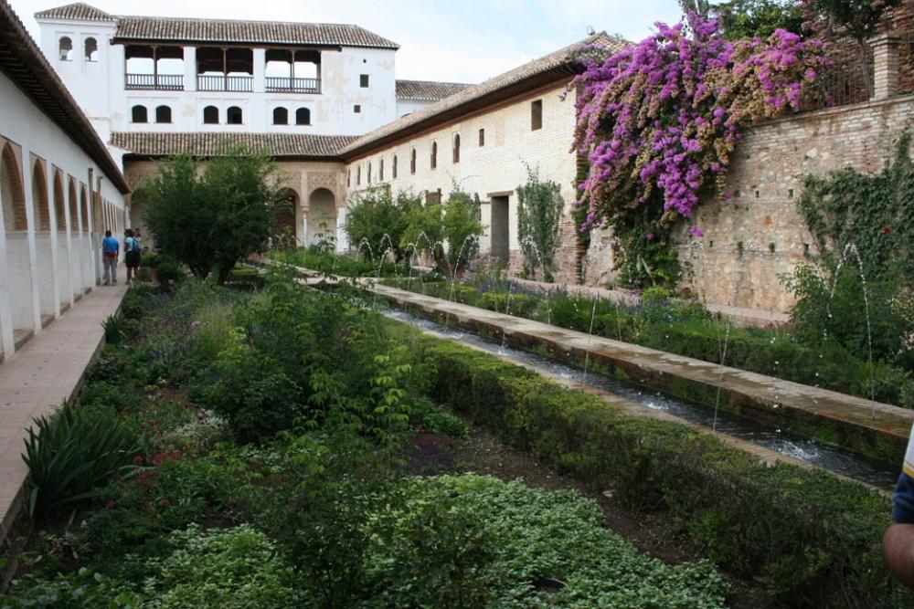 Granada Alhambra Patio De Aceqaia Granada Alhambra Patio De Aceqaia