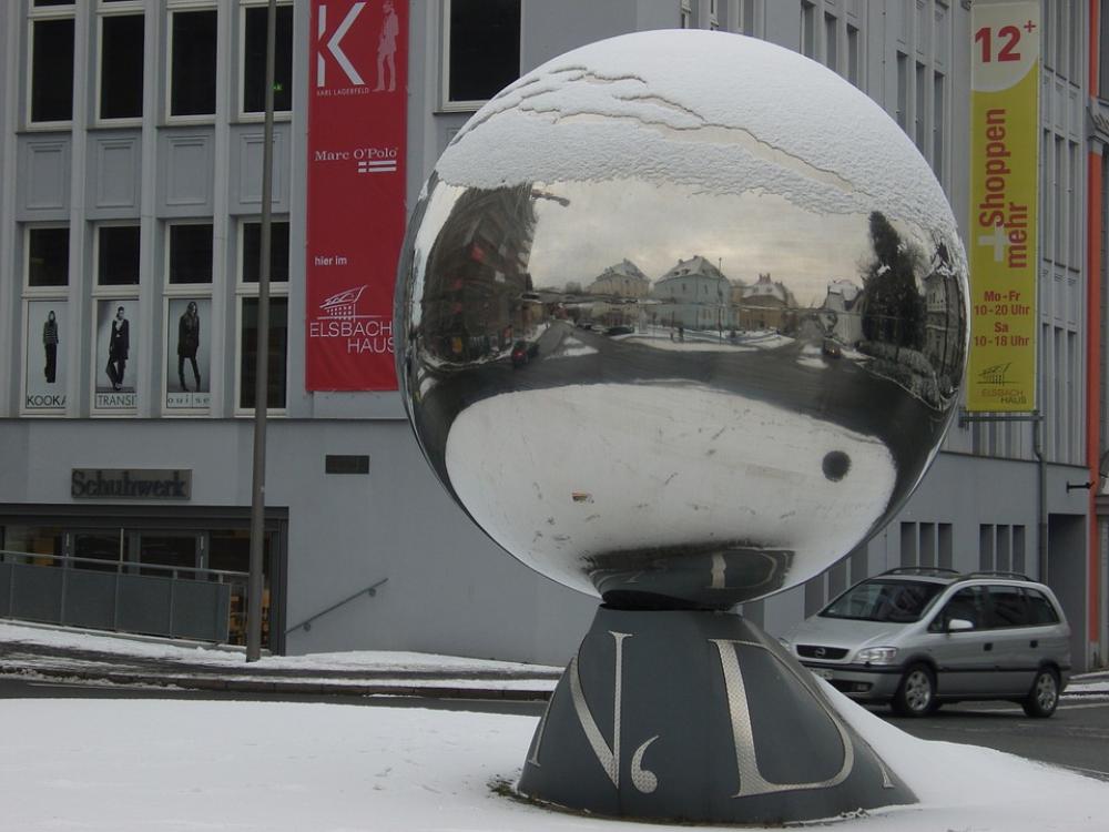Herford Winter Ball Mirroring Art Reflection Herford Winter Ball Mirroring Art Reflection