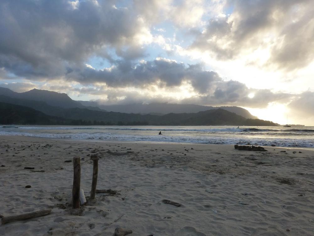 Kauai Hawaii Beach Sand Sunset Clouds Setting Sun Kauai Hawaii Beach Sand Sunset Clouds Setting Sun