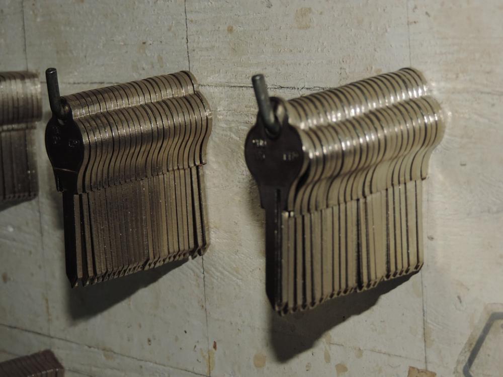 Keys Set Of Keys Silver Panel Keys Set Of Keys Silver Panel