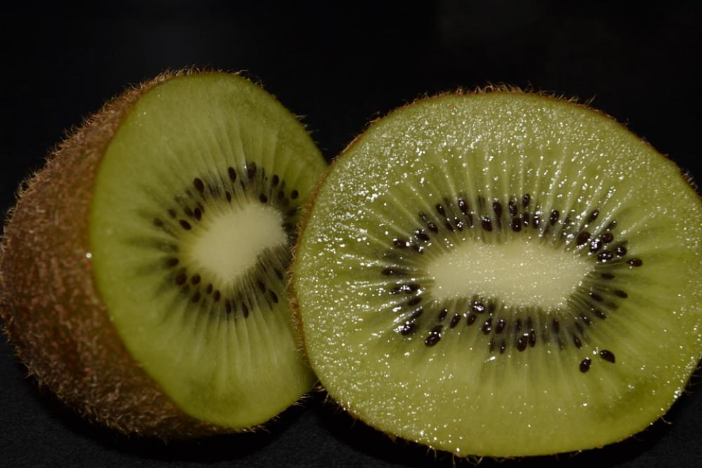 Kiwi Fruit Green Seeds Fruit Kiwi Healthy Food Kiwi Fruit Green Seeds Fruit Kiwi Healthy Food