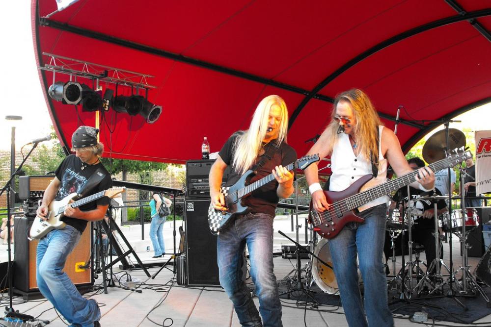 Live Music Guitars Show Players Good Time Live Music Guitars Show Players Good Time