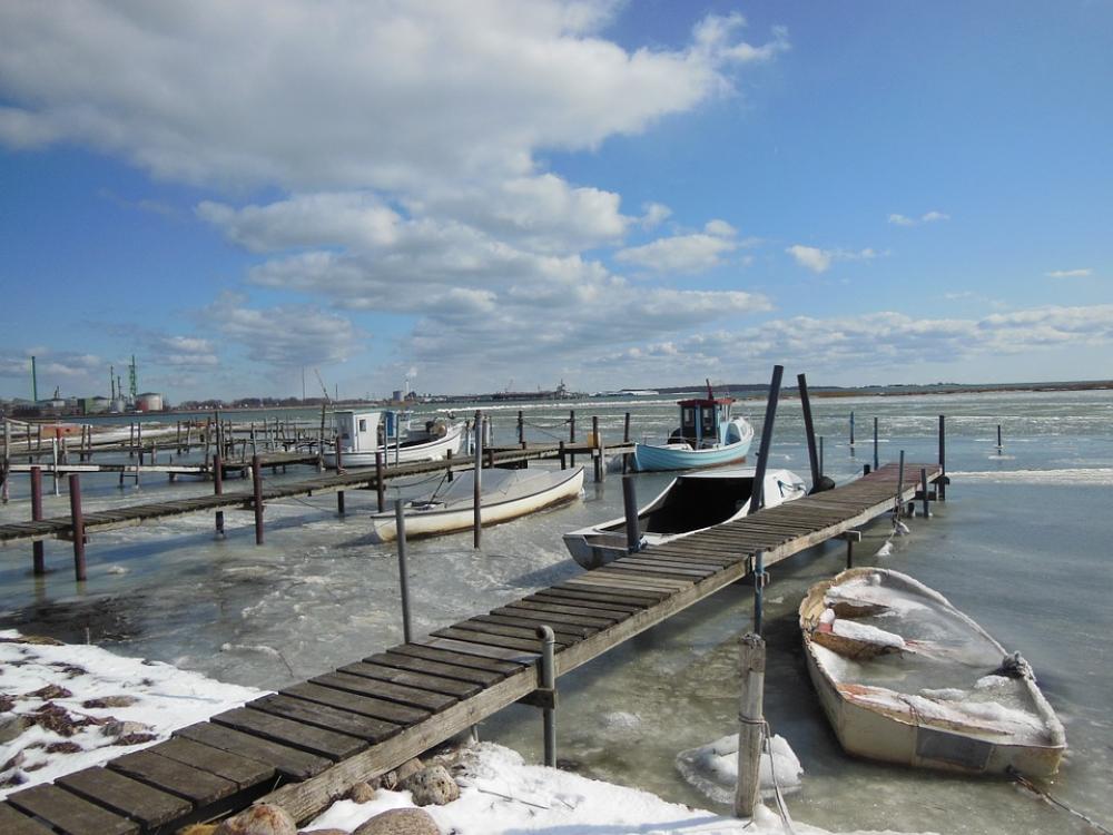 Natural Harbor Jetty Ice Water Winter Blue Sky Natural Harbor Jetty Ice Water Winter Blue Sky