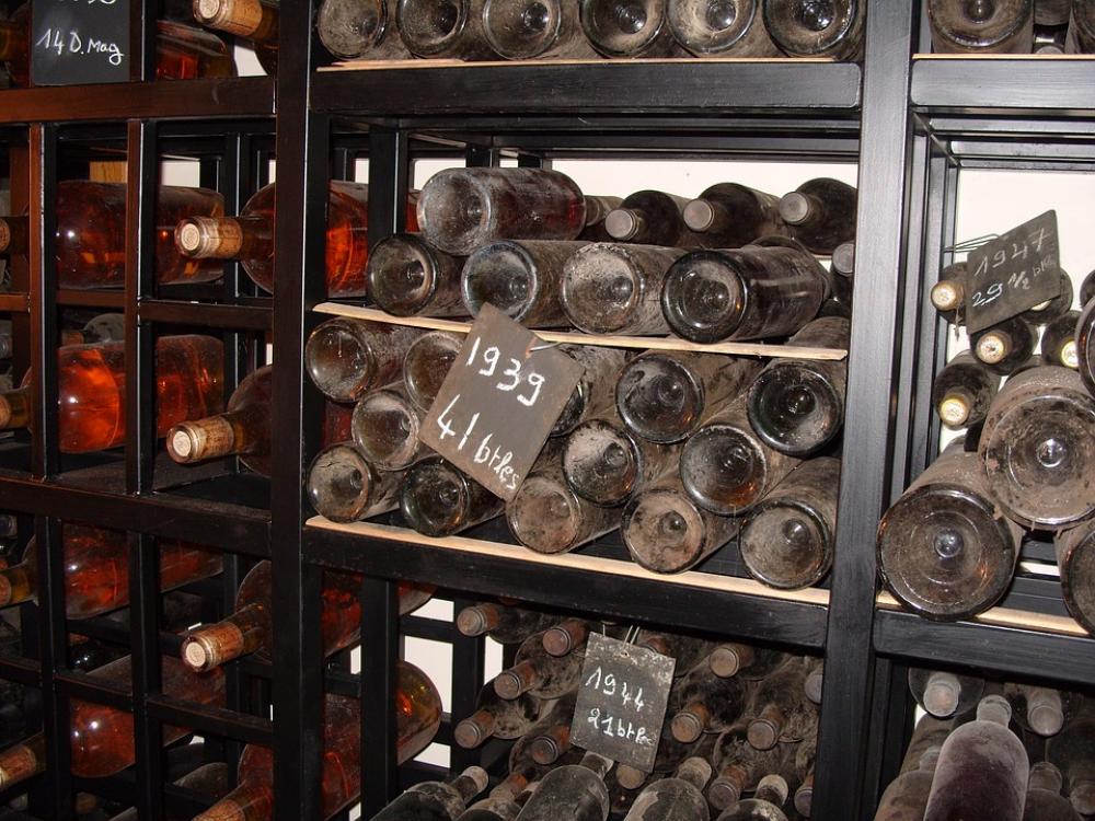 Old Wine Bottles Wine Bottles Alcohol Glass Old Wine Bottles Wine Bottles Alcohol Glass