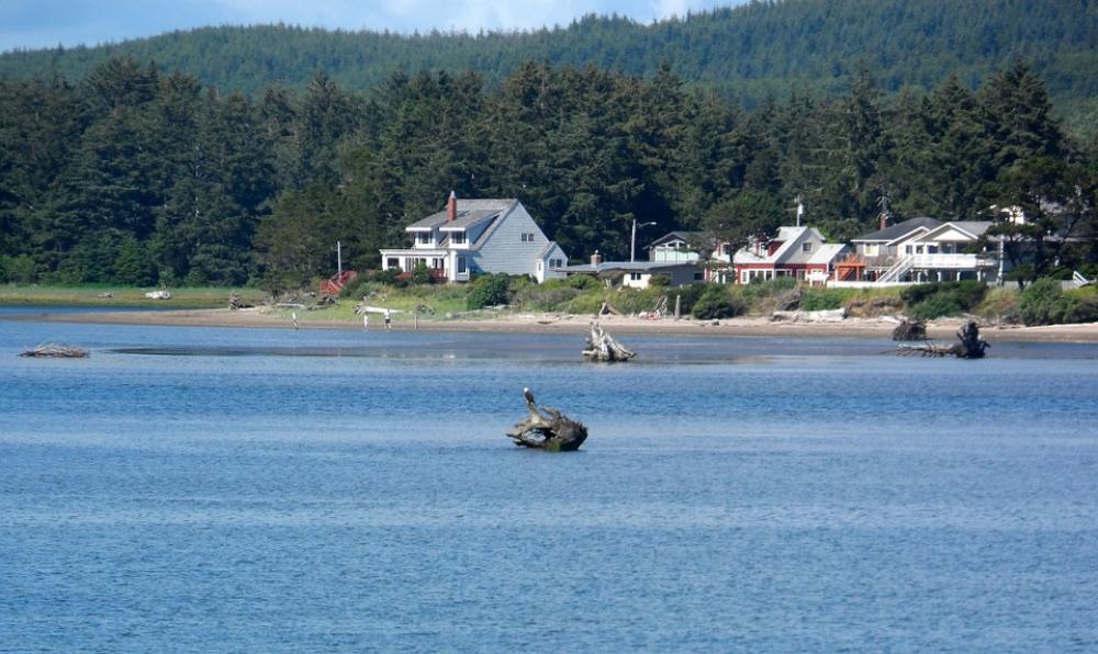 Oregon Shoreline Bay Inlet Scenic Summer Oregon Shoreline Bay Inlet Scenic Summer