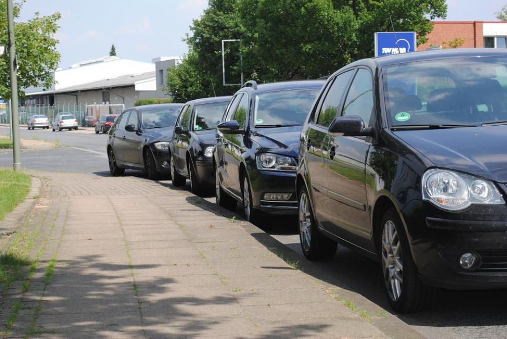 Park Side Of The Road Sidewalk Autos Traffic Park Side Of The Road Sidewalk Autos Traffic