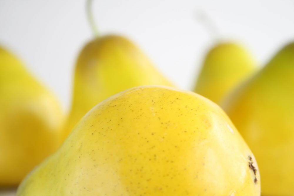 Pear Yellow Fruit Food Ripe Pear Yellow Fruit Food Ripe