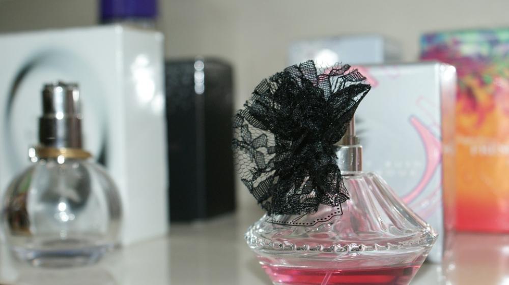 Perfume The Bottle Flakon The Smell Of Perfume The Bottle Flakon The Smell Of