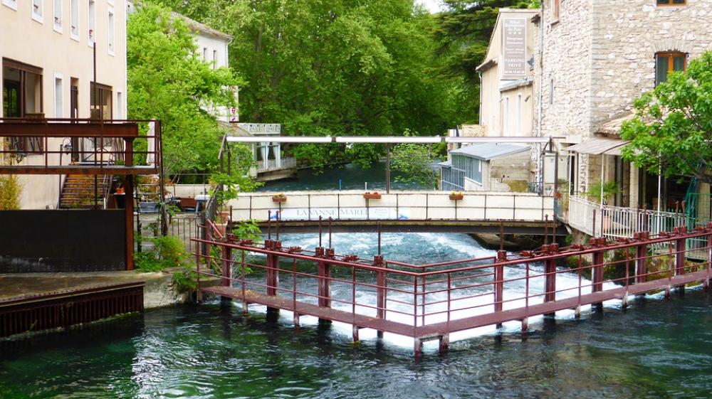 Provence Light Color Fontaine De Vaucluse France Provence Light Color Fontaine De Vaucluse France