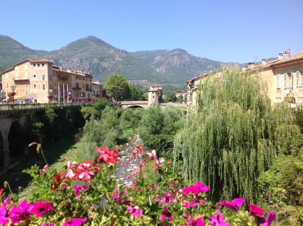 Provence Village Bridge Creek Provence Village Bridge Creek