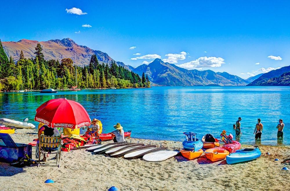 Queenstown Beach New Zealand Lake Mountains Nature Queenstown Beach New Zealand Lake Mountains Nature