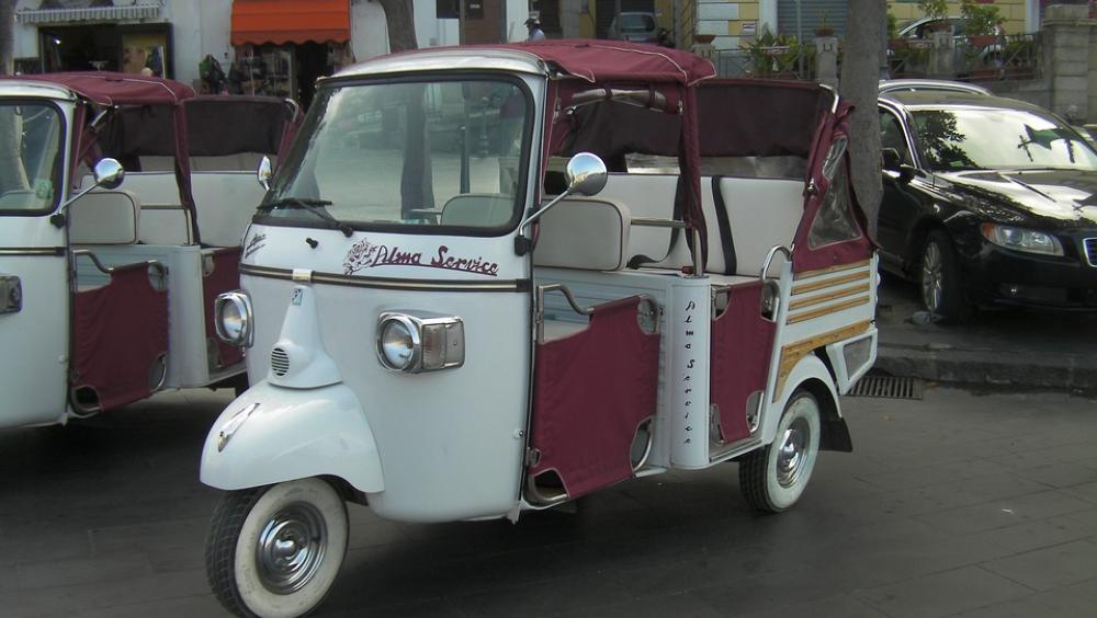 Scooter Car Three Wheeler Classic Italy Retro Scooter Car Three Wheeler Classic Italy Retro