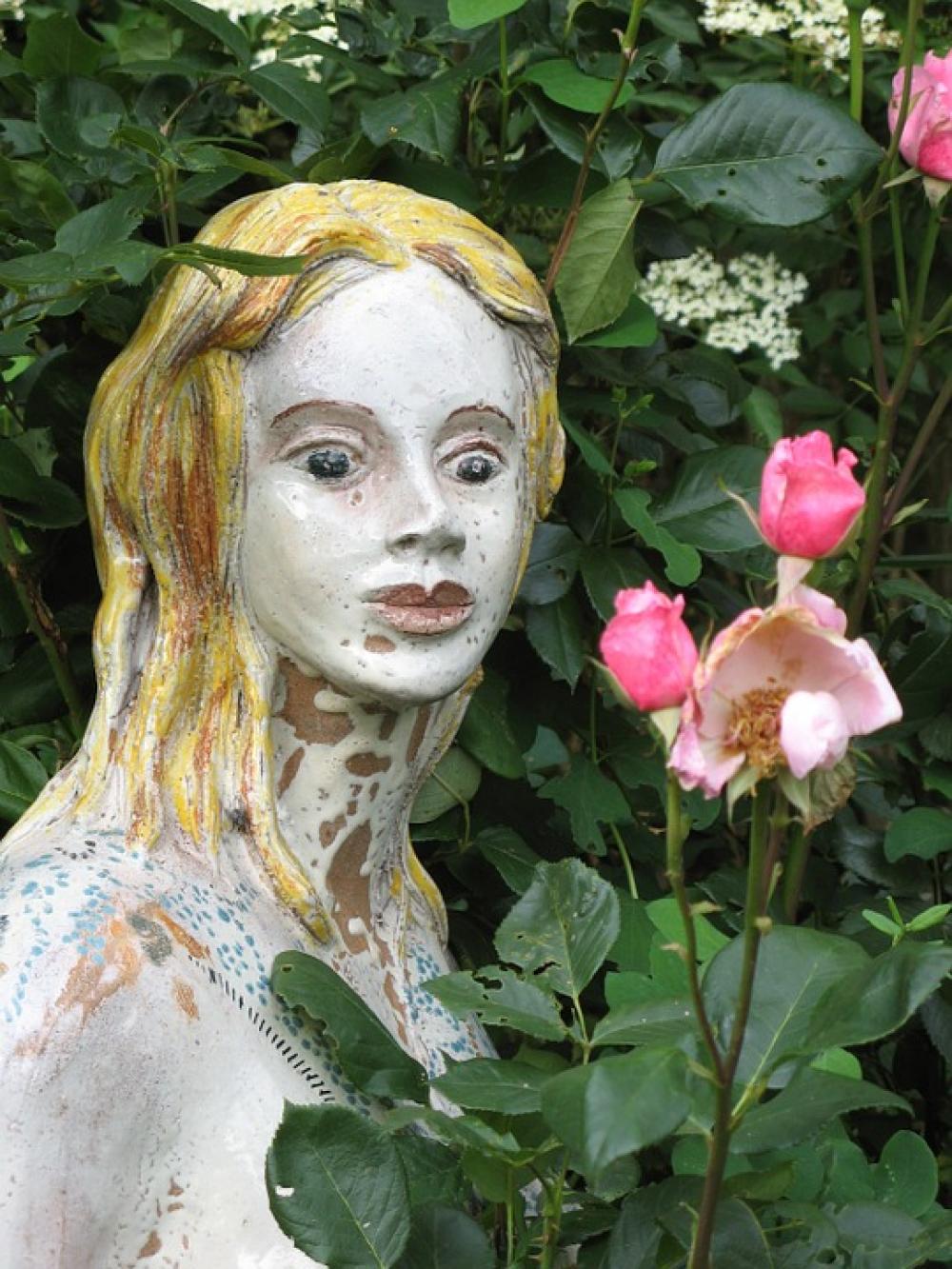 Sculpture Decay Art Garden Rose Lapsed Sculpture Decay Art Garden Rose Lapsed