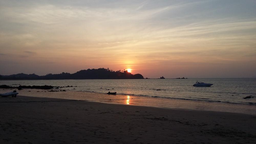 Sea Sunset Water Panorama Beach Sky Setting Sun Sea Sunset Water Panorama Beach Sky Setting Sun