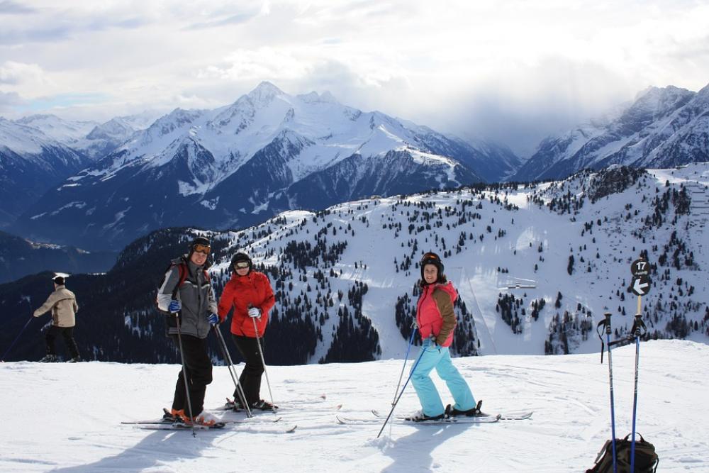 Skiing Mountains Snow Skiing Mountains Snow