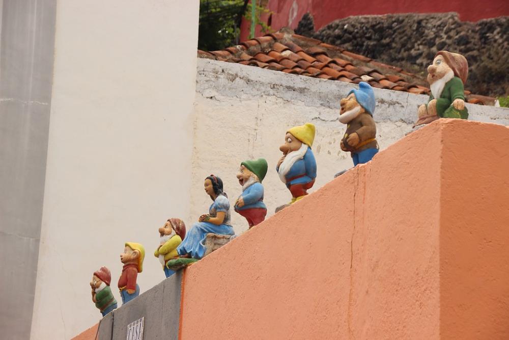Snow White Seven Dwarfs Cheesy Figures Fairy Tales Snow White Seven Dwarfs Cheesy Figures Fairy Tales